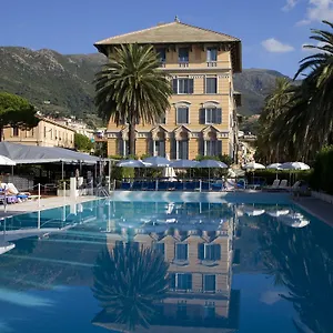 4* Отель Grand